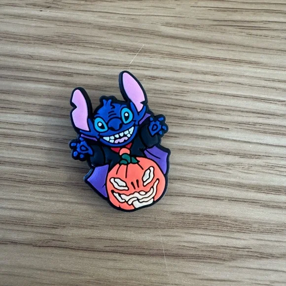 Stitch Assorted Shoe Charms Set - Picture 12 of 13